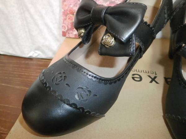 ☆アクシーズ☆レトロ　配色　パンプス＊新品☆素敵♪