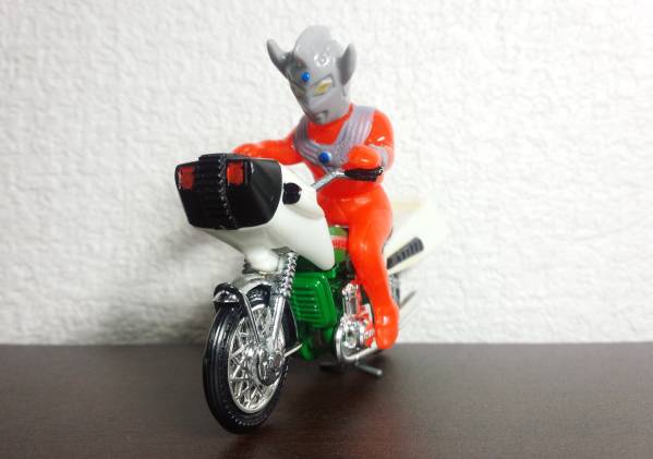 ブルマァク ブルペット ウルトラマンタロウ オートバイ 箱付(超合金