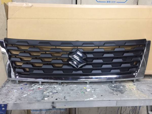 MH44 ワゴンR　ラジエータグリル　中古