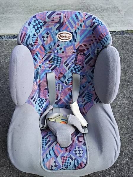 Aprica アップリカ チャイルドシート