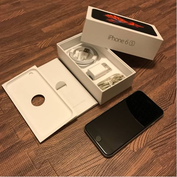 SIMフリー iPhone 6s スペースグレイ 64GB アップルストア購入