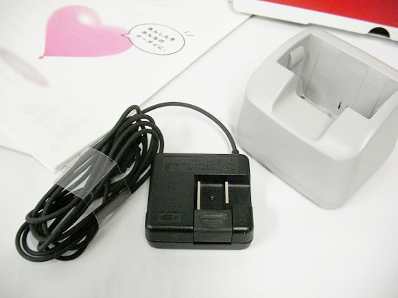 ◎♪未使用★ドコモらくらくホンベーシック4 F-01G 利用制限〇