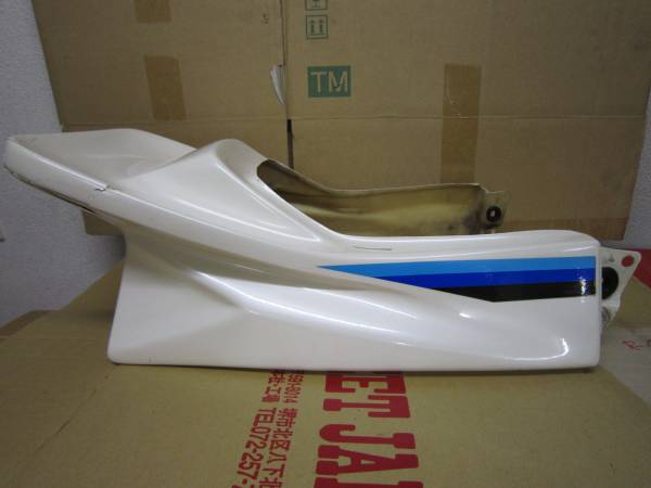 CBR400F 正規品 BEETテールカウル 青/白 割れ有☆シートカウル カウル