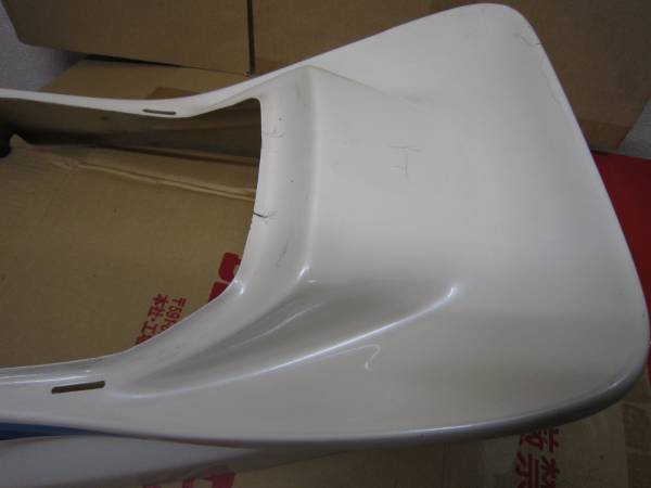 CBR400F 正規品 BEETテールカウル 青/白 割れ有☆シートカウル カウル