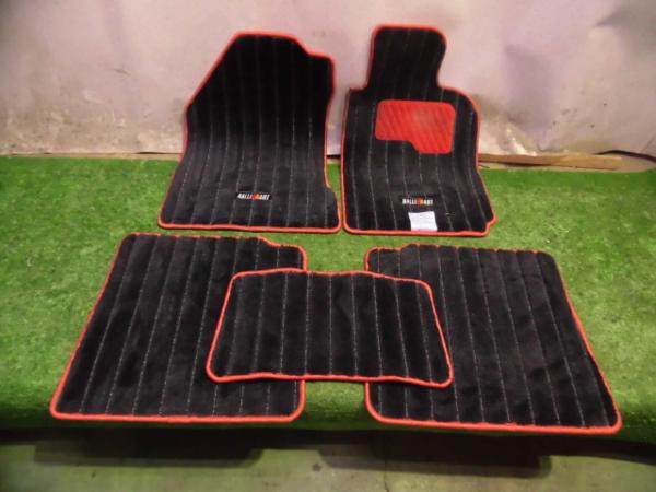 CU2W エアトレック ラリーアート フロアマット