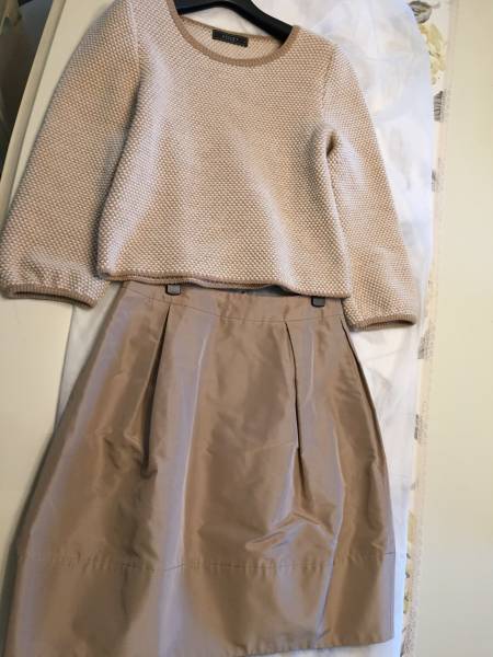 フォクシー.クラシカルドットスーツ.セーターシルクスカート即決