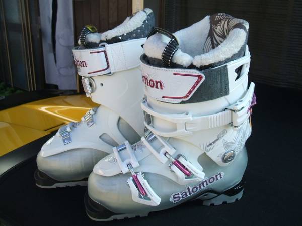 サロモン　レディース　２３ｃｍ　ホワイトースケルトン