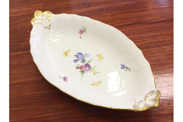 KPMベルリン】印象主義「花と蝶」 金彩 レリーフ 皿／ランチョン 1 KPM