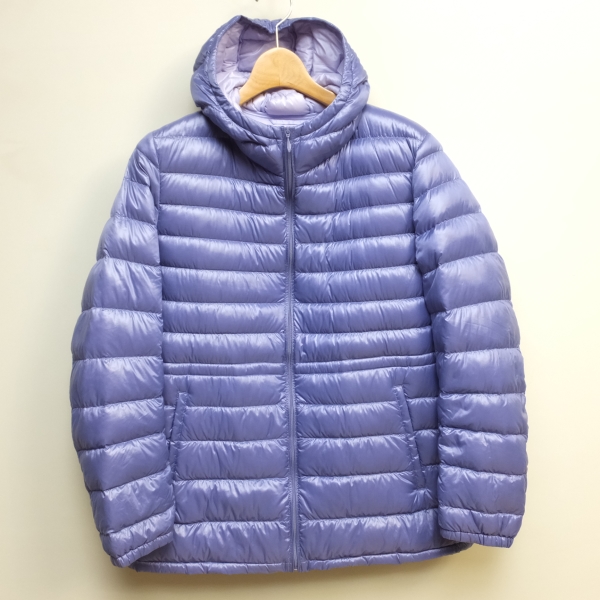 美品 ユニクロ 紫ウルトラライトダウンパーカー サイズXL