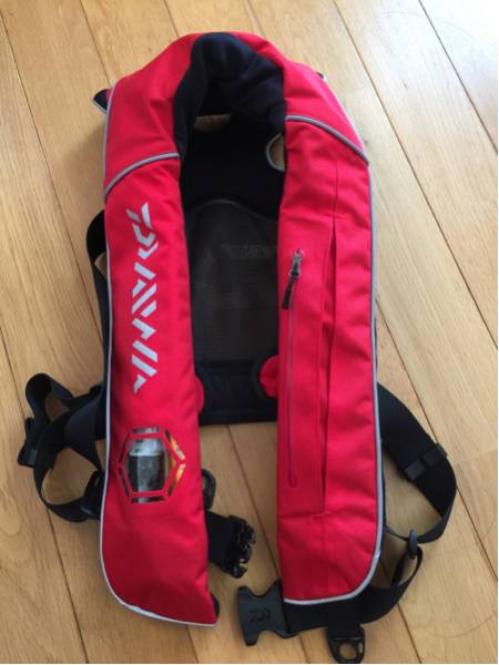 人気激安 美品 DAIWA ダイワ DF-2000 ウォッシャブル ライフジャケット
