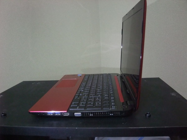 東芝 dynabooku T553/37JR Celeron 2GB HDD無 【 ジャンク 】 当をご覧