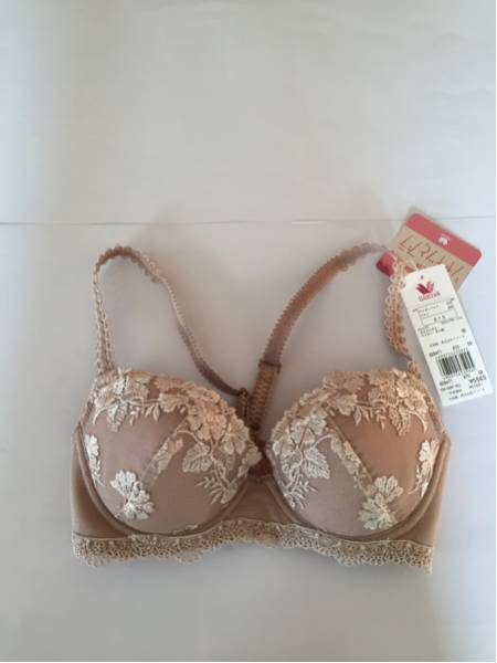 ワコール　シャキッとブラ　B７０