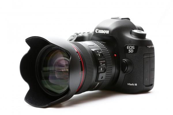 5D EOS Mark Canon レンタル] III - キャノンの一眼レフカメラを借りる