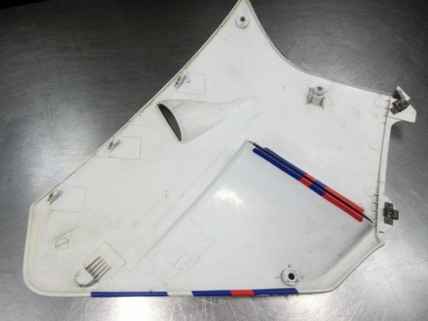 NSR250R-SE サイドカウルNo，2、良品☆MC28