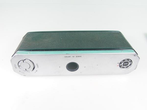 T240-B999☆ニコン　Ｆ用　裏蓋　シルバー