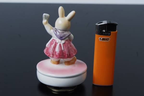 セキグチ 陶器製 オルゴール ルーシールーシー ウサギ 兎(オルゴール
