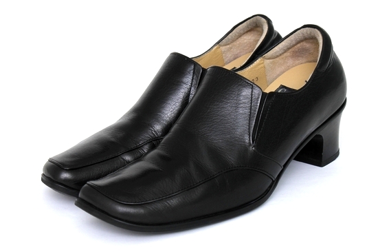 カムイウォーターマッサージ 卑弥呼 レザー パンプス 23 黒