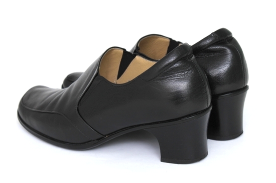 カムイウォーターマッサージ 卑弥呼 レザー パンプス 23 黒