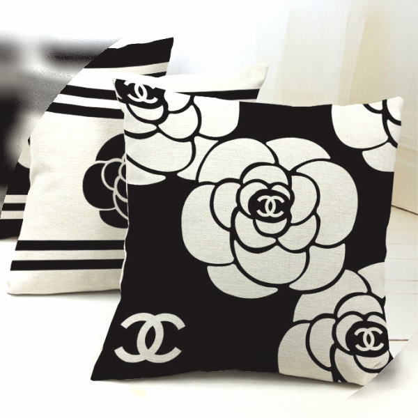 CHANEL CCロゴ クッション2点セット カバー CHANEL クッションカバー 2枚セット 置くだけでお部屋が一気にお洒落