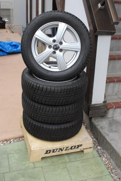 売切]BSスタッドレス185/65R15 中古4本セット プリウス20/30系