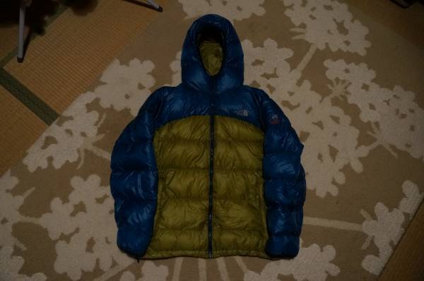 送料込　ノースフェイス　アコンカグアフーディ　XL　青×黄緑