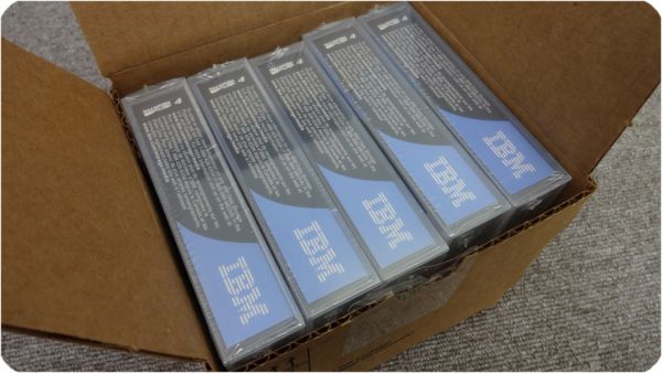 IBM LTO データカートリッジ Ultrium4 800GB（1.6TB）5個入