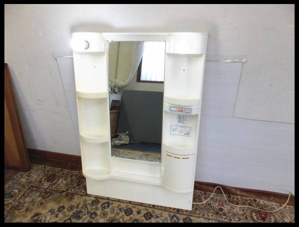 ミカド キャビネット 洗面台用化粧鏡 ミラ ミラーキャビネット 洗面台用鏡 売買されたオークション情報 Yahooの商品情報をアーカイブ公開 オークファン Aucfan Com