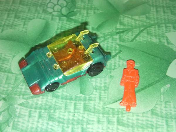 送料無料　グリコ　おまけ　宇宙戦艦ヤマトのキャラクター？