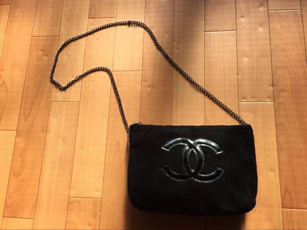CHANEL 海外限定ノベルティ チェーンショルダーバッグ ポーチ