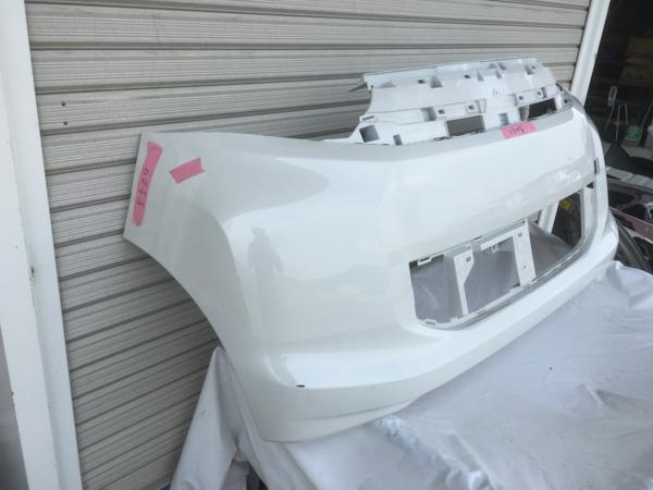☆B11A　ekスペース6400F830WA　フロントバンパー　中古☆