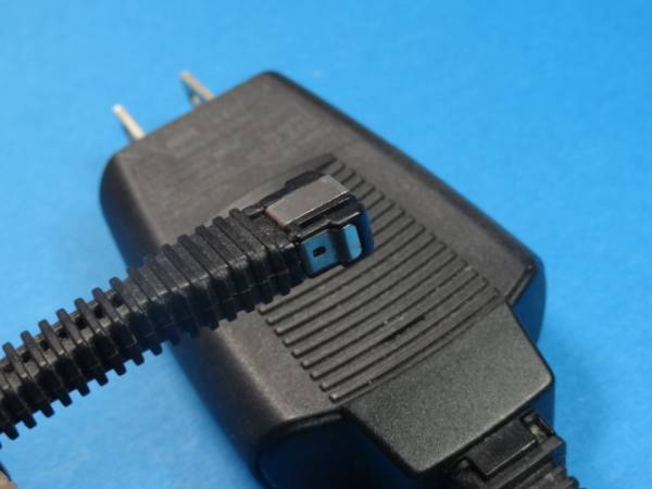 Suzon 5496 BRAUN ブラウン 5496 5497 DC12V アダプタ 四角いプラグ 四角 シェーバー(ブラウン)|売買されたオークション情報 ...