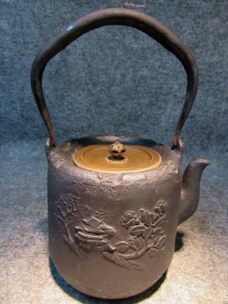 明治期龍文堂大谷造□印あり風景に人物図鉄瓶/和鉄/銀瓶/香炉/象牙/煎茶/茶道具/ジャンク品