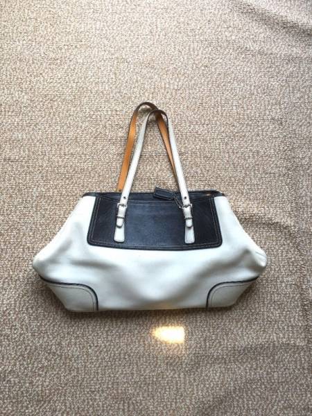 Coach コーチ トートバッグ シグネチャー レザー 牛革 大きめ ホワイト