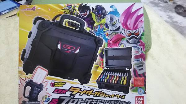 DXライダーガシャットケース&プロトゲキトツロボッツガシャット dx