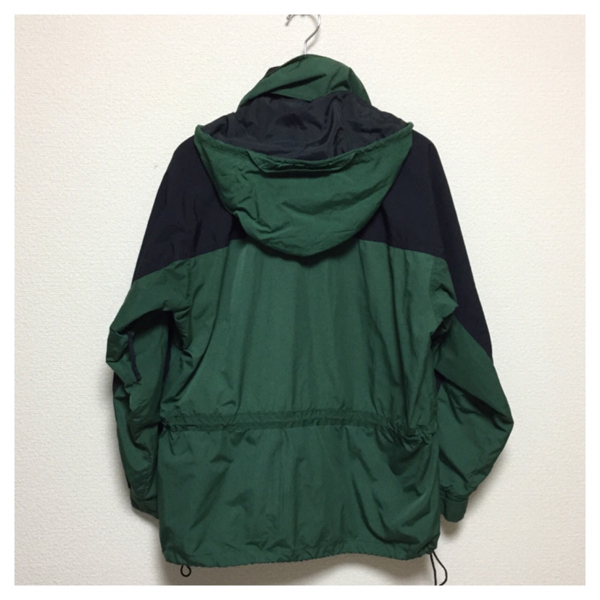 ノースフェイス マウンテンパーカー Mサイズ 緑×黒 ナイロン
