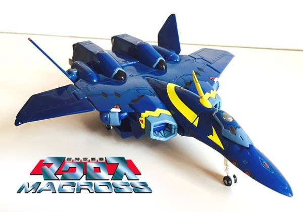 3形態に完全変形 ★マクロス 1/60スケール VF-21 28センチ 超合金 やまと ビックウエスト 01