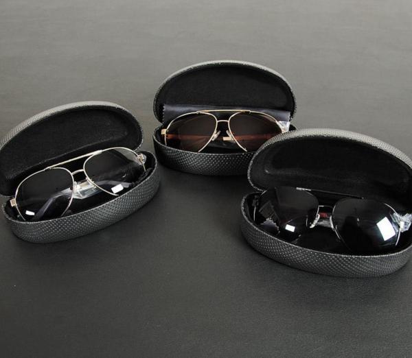 17年 ｇｕｅｓｓ メンズ オーバルシルバー 三代目 Exile Atsushi サングラス レッド 専用ハードケース付 金属フレーム 売買されたオークション情報 Yahooの商品情報をアーカイブ公開 オークファン Aucfan Com
