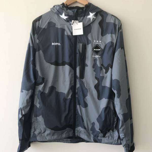 FCRB Bristol マウンテン F.C.R.B.（マウンテンパーカー）のフリマ 