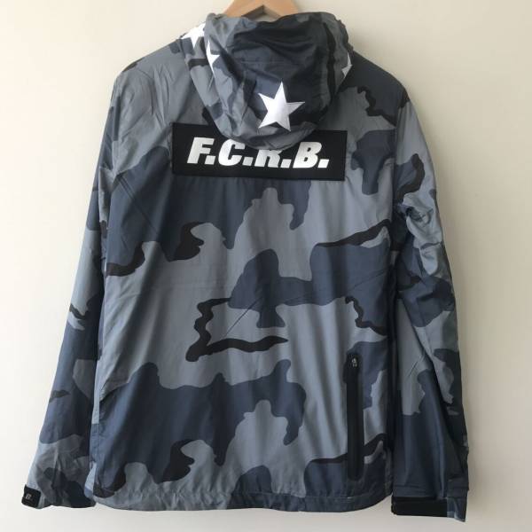 FCRB Bristol マウンテン F.C.R.B.（マウンテンパーカー）のフリマ 