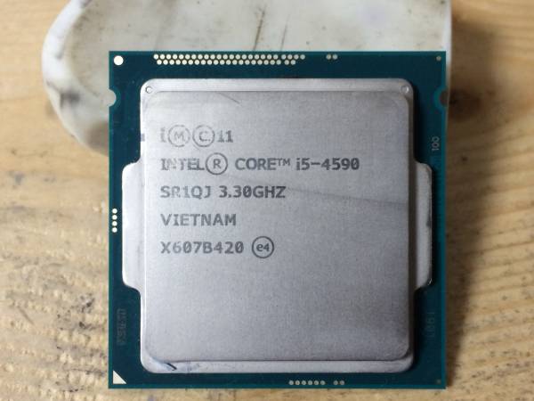 A4284)Intel Core i5-4590 3.30GHz SR1QJ 中古