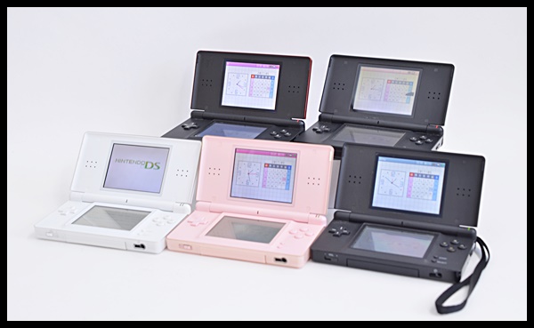 任天堂 DS Lite 5台まとめ　USG-001 通電確認のみ_1