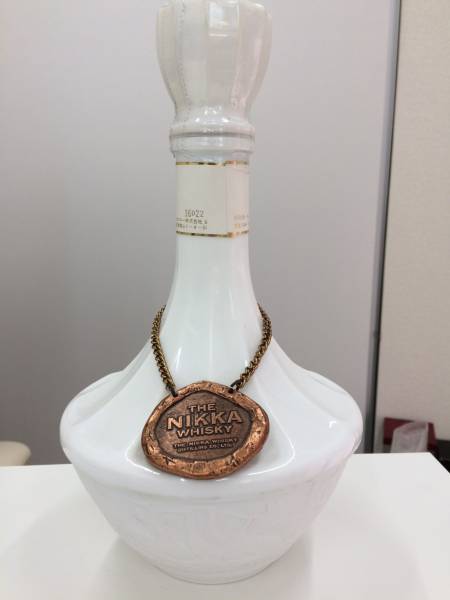 THE NIKKA WHISKY 鶴 750ml 白陶器ボトル 古酒 未開栓 THENIKKAWHISKY