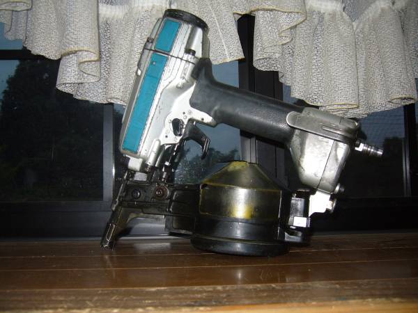 マキタ常圧５０ｍｍ釘打ち機ＡＮ５０３？動作品