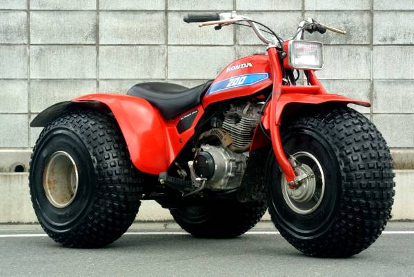ホンダ ATC200 絶版旧車 TB05 3輪バギーATC70110185200X(四輪バギー