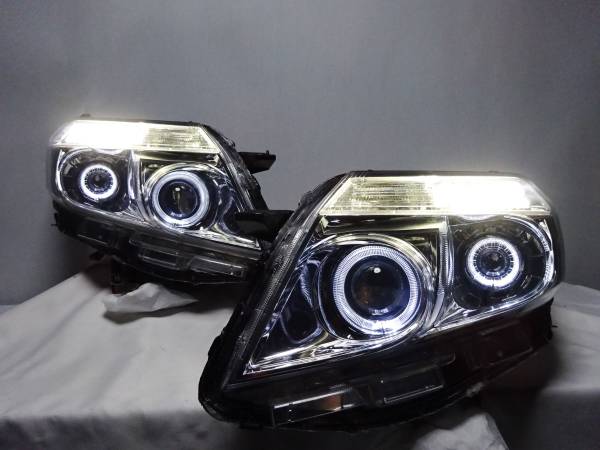 ノア エスクァイア 80 イカリング ヘッドライト ワンオフ 加工品