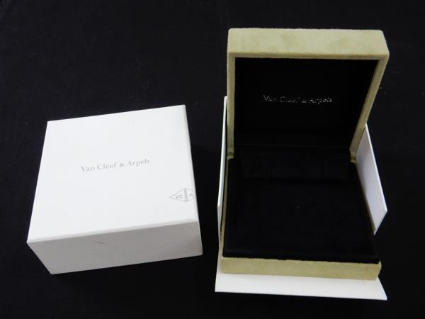 美品】ヴァンクリーフ＆アーペル イヤリング/ピアス ケース 保存箱/空