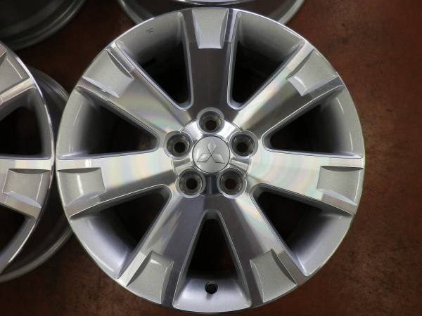 三菱 デリカD:5 純正ホイール 18インチ 4本 7J5HPCD114.3+38 PW561♪