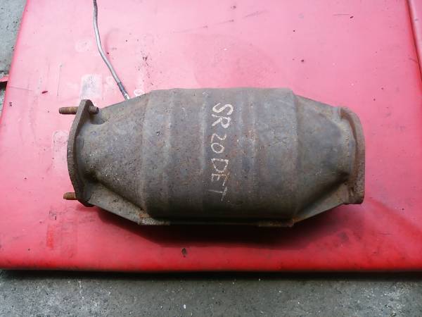 S13S14S15シルビア純正触媒 日産 シルビア S14 純正触媒 本体 【公式通販】