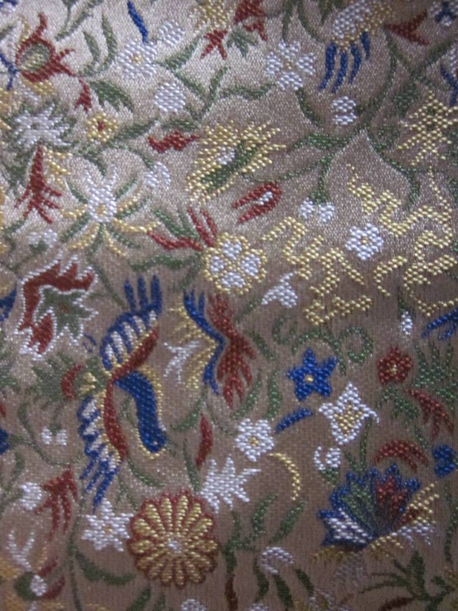 逸品●川島織物*KAWASHIMA*趣楽*楽園に遊ぶ鳥*ゴージャス*シルク正絹100%*テーブルセンター*西陣織インテリアファブリックス