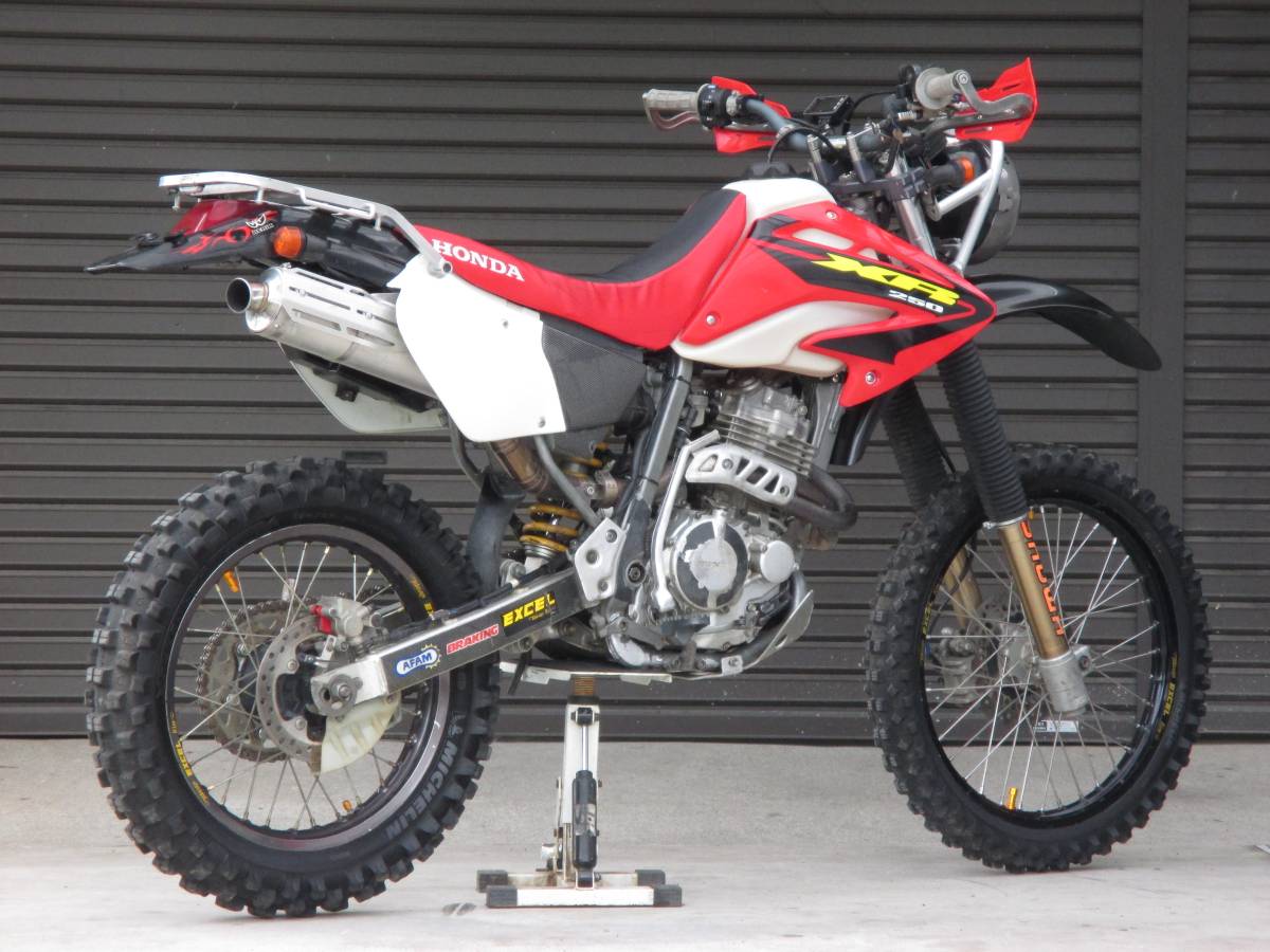 Xr250フルカスタム セル付xr400rエンジン他 こんなバイク二度と ないかも知れません 126cc 250cc 売買されたオークション情報 Yahooの商品情報をアーカイブ公開 オークファン Aucfan Com